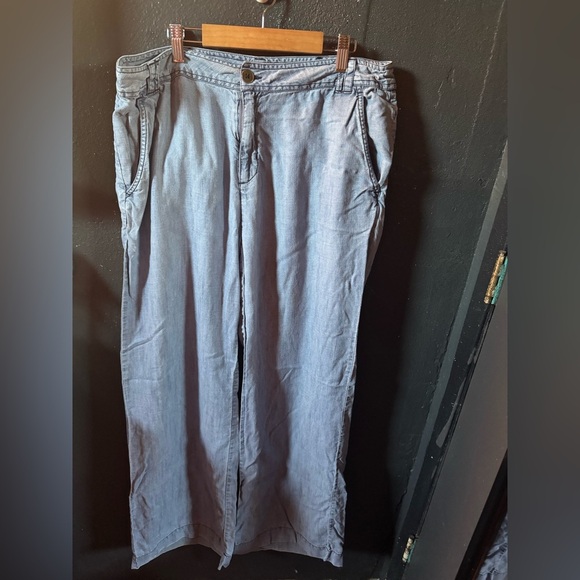 Women’s Sundance Light Blue Linen Blend Flare Pants Size 14 - Picture 1 of 6